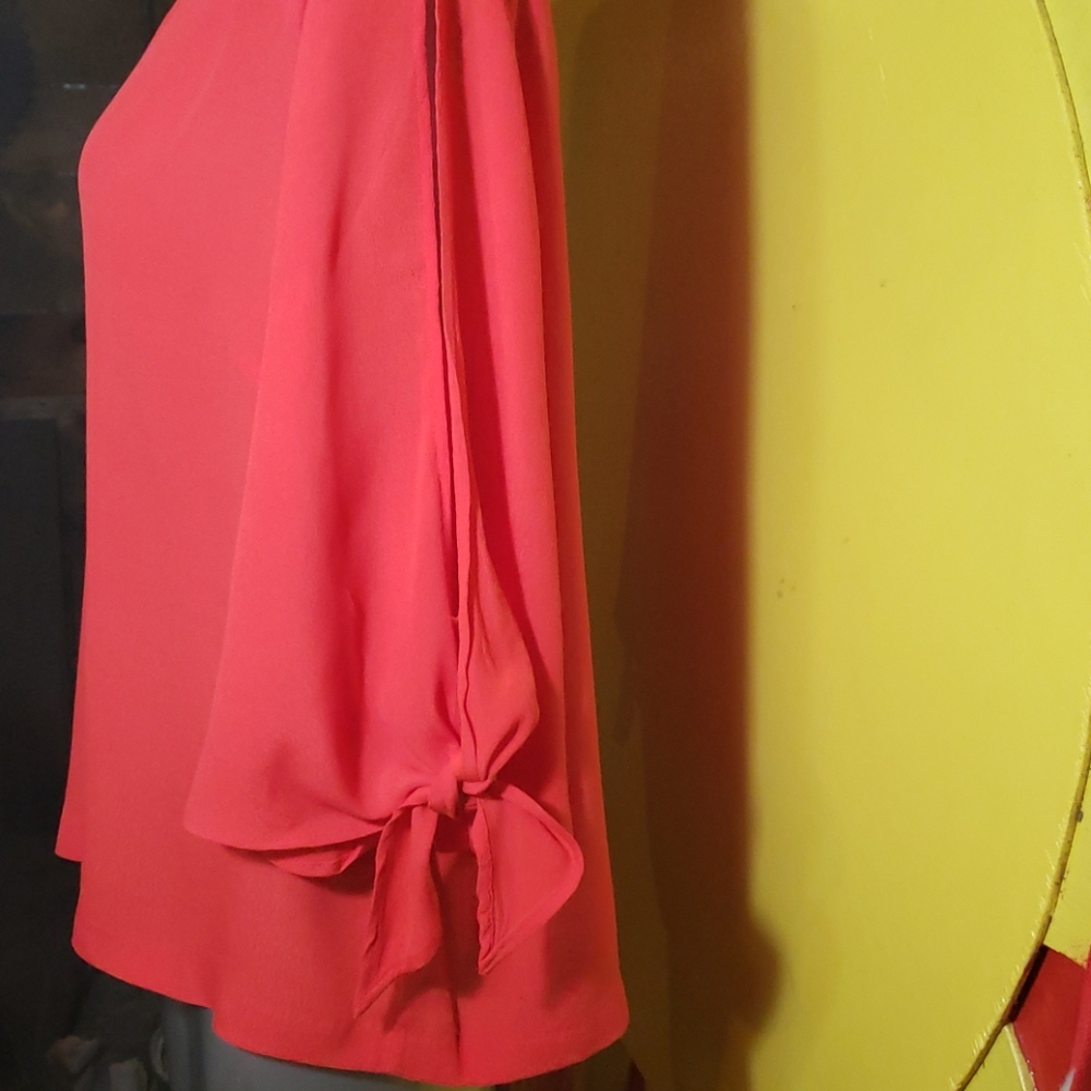 Beautiful tropical coral blouse.